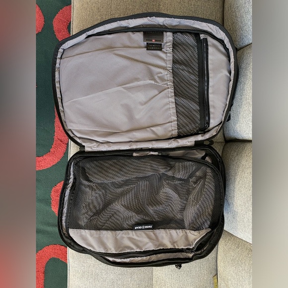 SwissGear Hybrid Travel Laptop Backpack, Heather Grey, 18-Inch - Picture 15 of 16